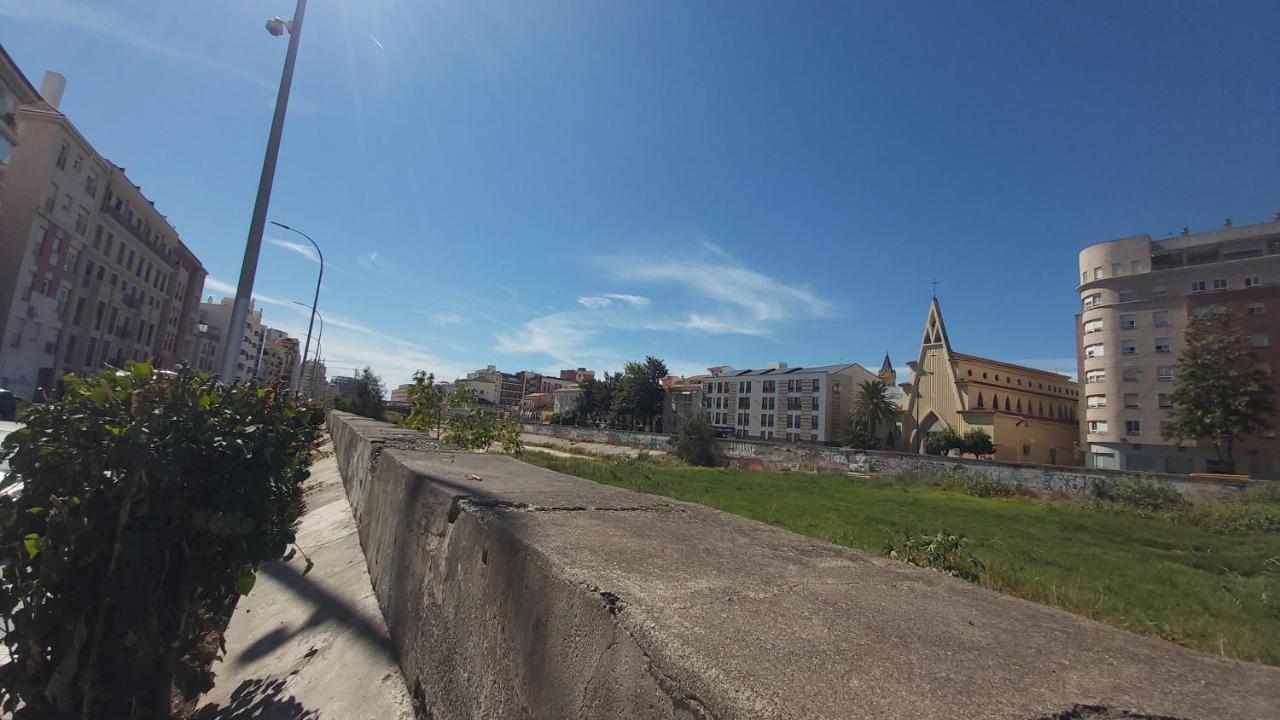 Del Parque Flats Alvarez Suite Malaga Bagian luar foto
