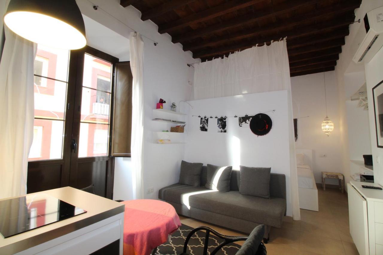 Del Parque Flats Alvarez Suite Malaga Bagian luar foto